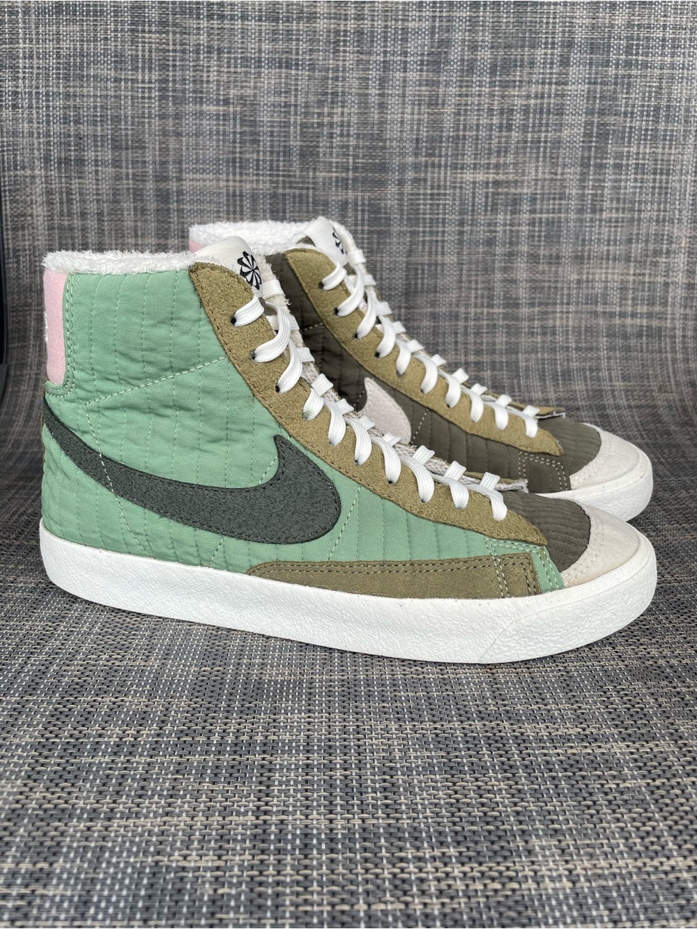 Nike Blazer Mid '77 GS Olive Green Quilted Lined High-Top Sneakers Big Girl Sz 4